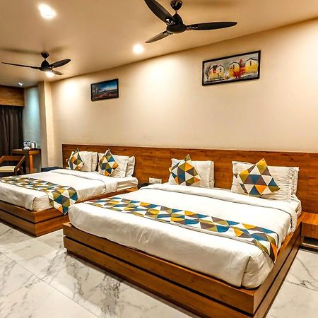 The Sky Imperial Unity Inn Garudeshwar Ngoại thất bức ảnh