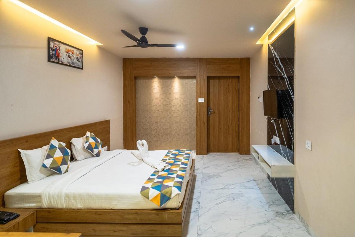The Sky Imperial Unity Inn Garudeshwar Ngoại thất bức ảnh