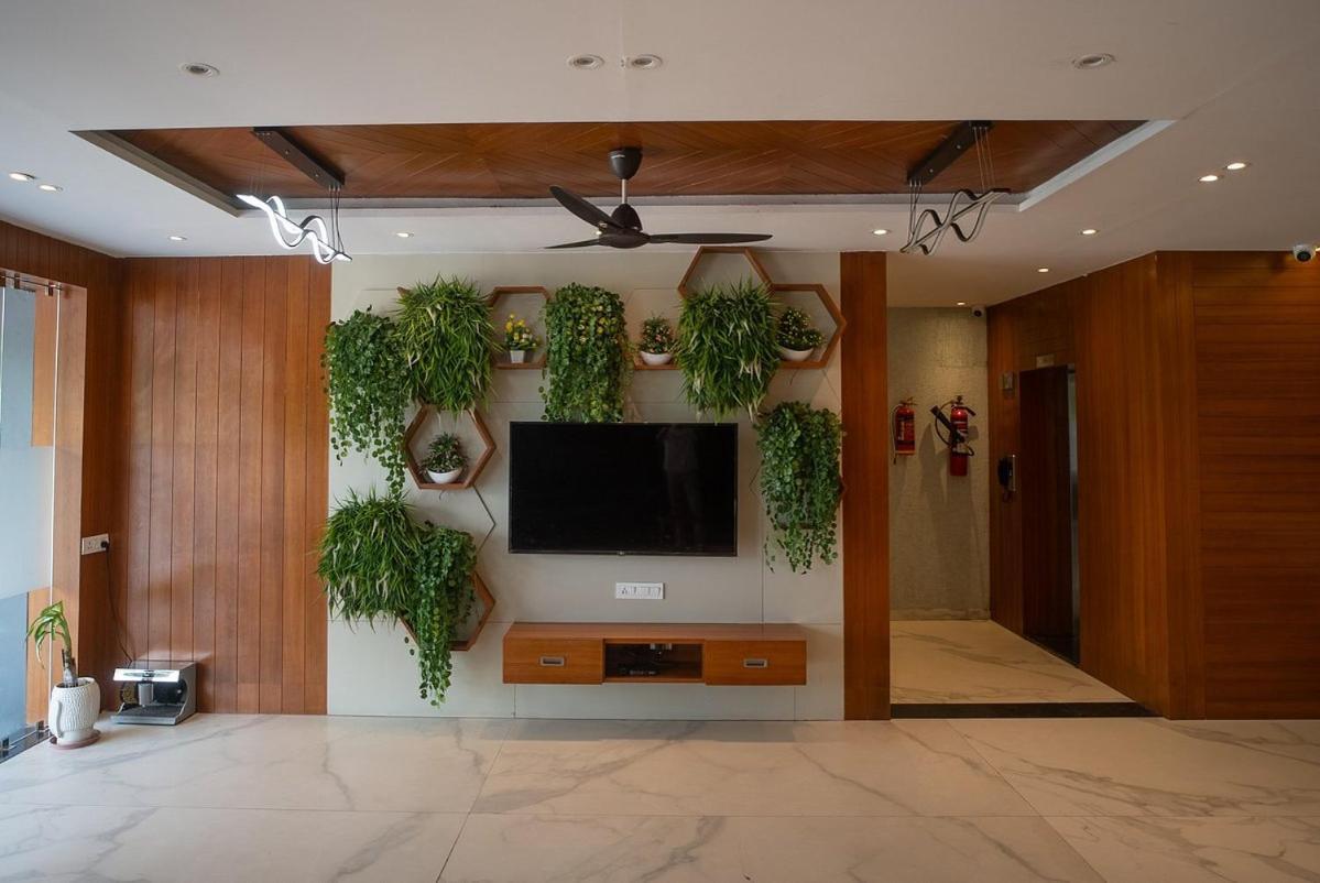 The Sky Imperial Unity Inn Garudeshwar Ngoại thất bức ảnh